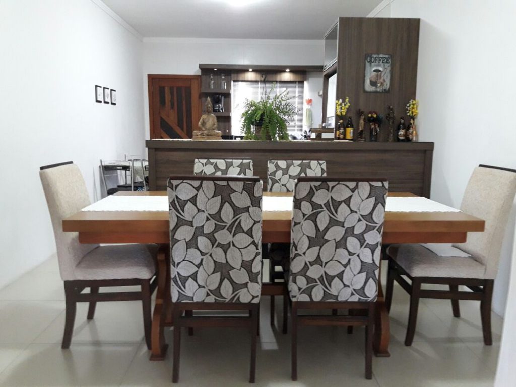 Excelente casa com três dormitórios em Garopaba (120 m²)