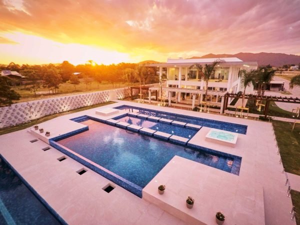 Condomínio Aqualina Lake Club