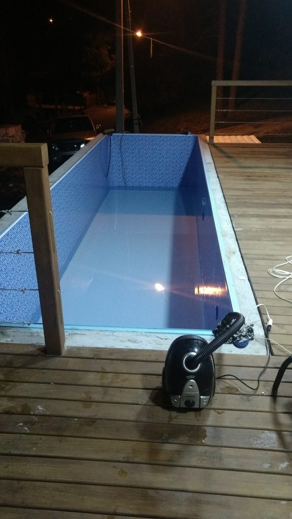 Serviços de piscinas de concreto, vinil e fibra