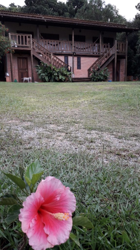 Pousada na Praia do Rosa a venda, uma quadra do tigre asiático!