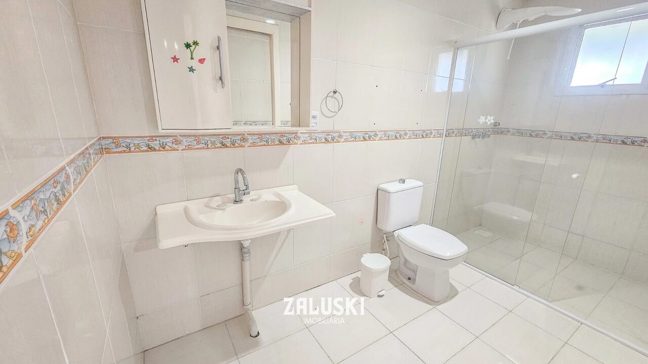 Casa à venda em Garopaba no bairro Village