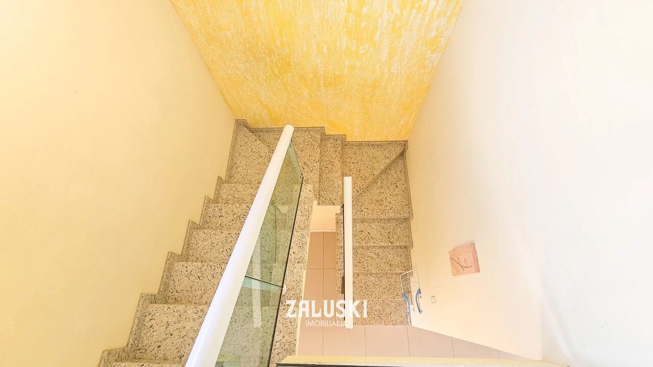 Casa à venda em Garopaba no bairro Village