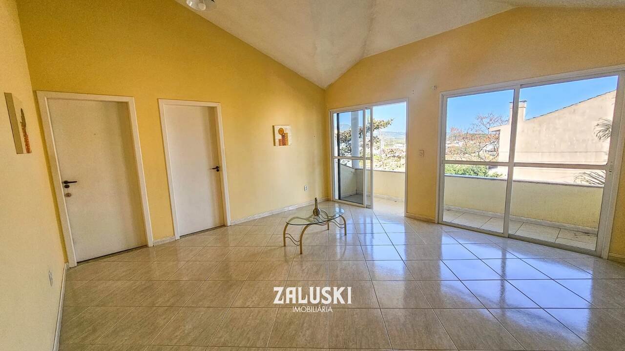 Casa à venda em Garopaba no bairro Village