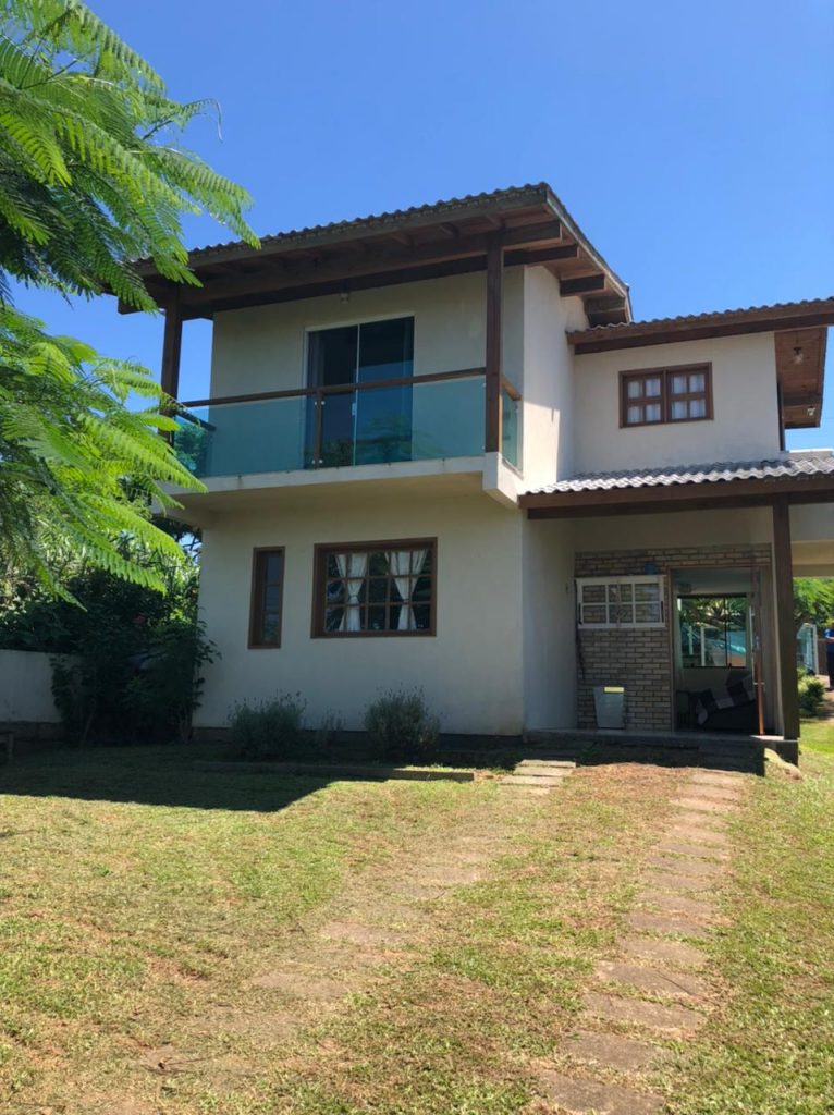 Village: Casa à venda em Garopaba (360m²)