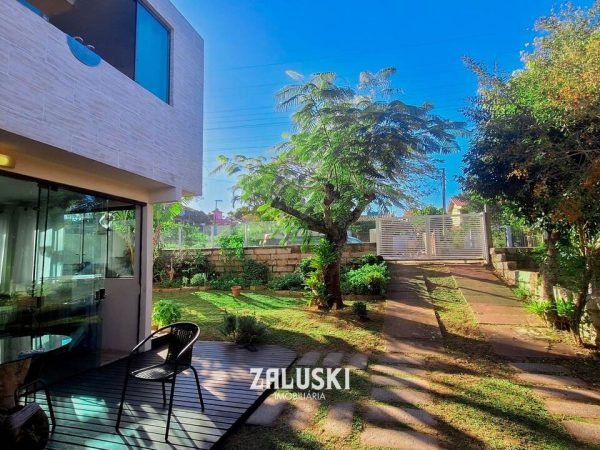 Village: Casa à venda em Garopaba (360m²)