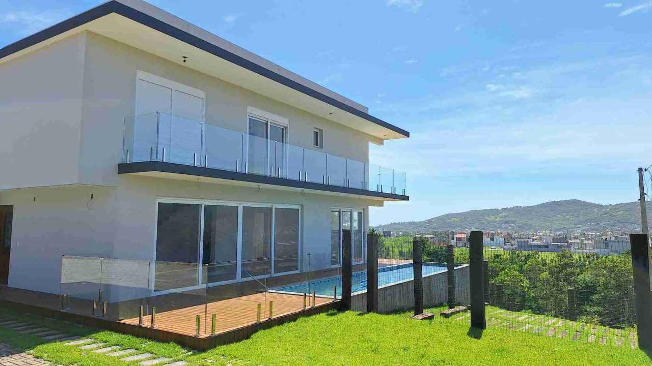 Casa em Garopaba com vista mar á venda! Casa em Garopaba com vista mar á venda!