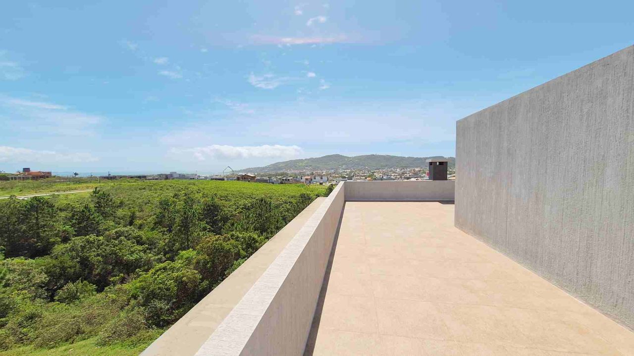 Casa em Garopaba com vista mar á venda! Casa em Garopaba com vista mar á venda!