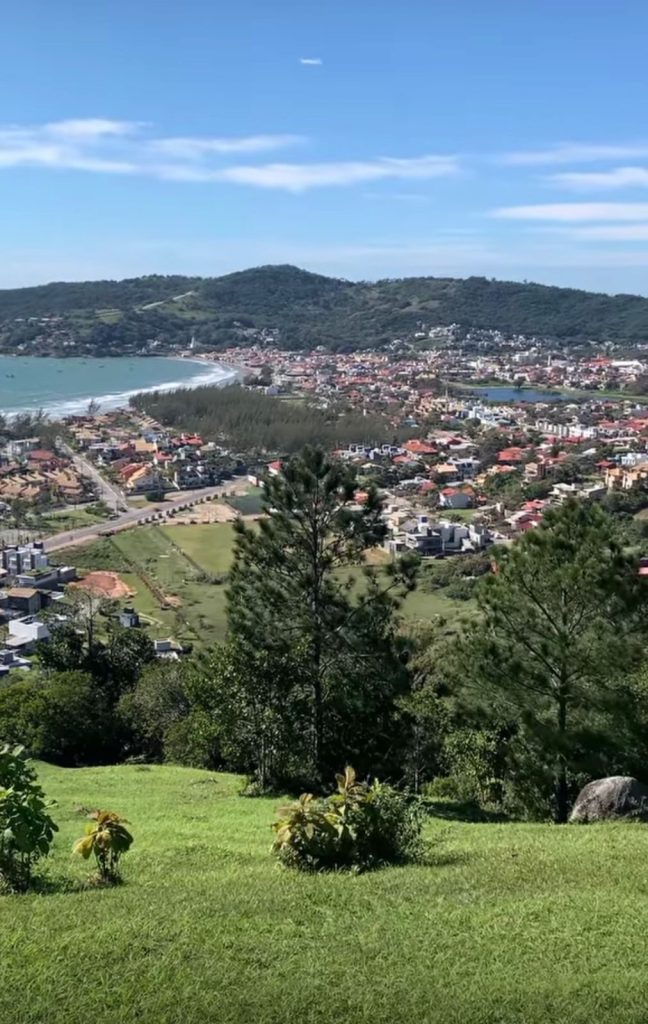 Terreno com vista exclusiva, 2000m² em Garopaba!