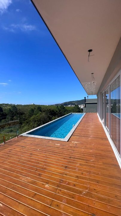 Casa de alto padrão em Garopaba com vista para o mar! (280m²)