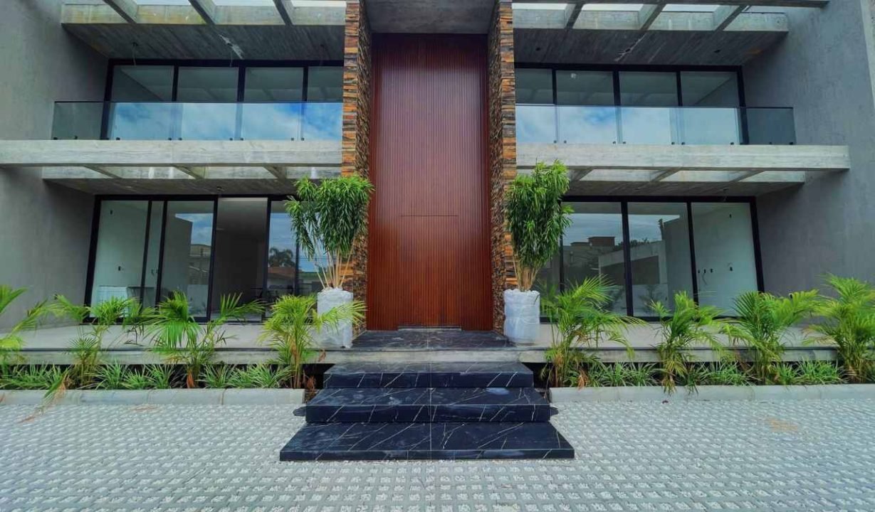 Apartamentos de alto padrão na Praia de Garopaba! (221,23m²)