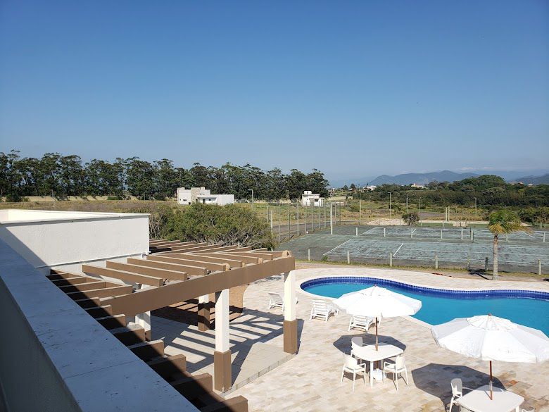 Terreno com 1000m² em condomínio fechado na Lagoa de Ibiraquera!