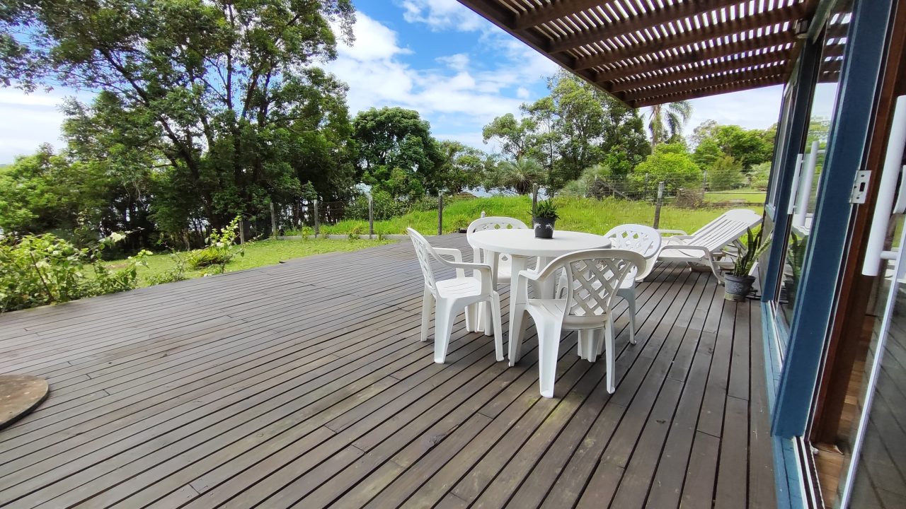 Casa pequena beira da lagoa em Imbituba, SC!