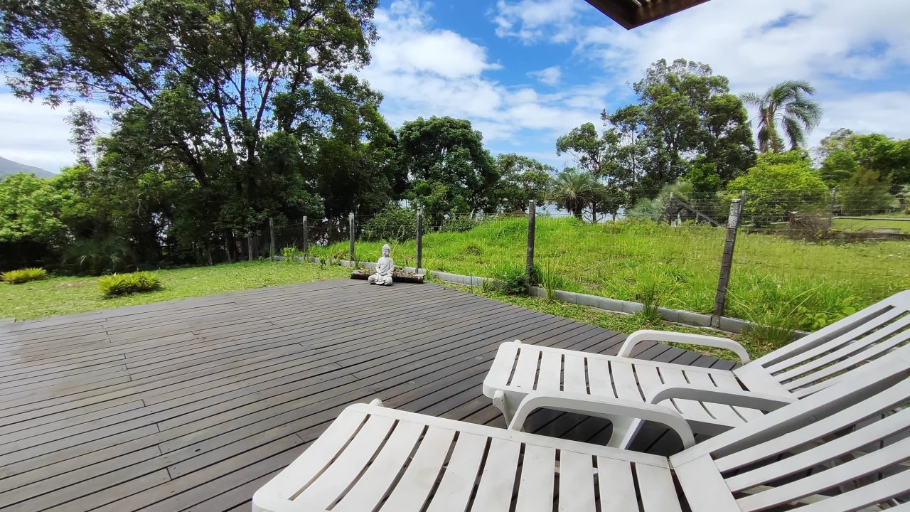 Casa pequena beira da lagoa em Imbituba, SC!