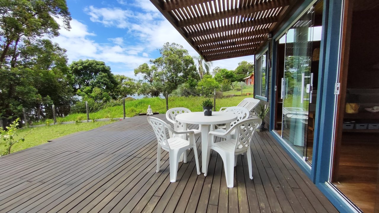 Casa pequena beira da lagoa em Imbituba, SC!