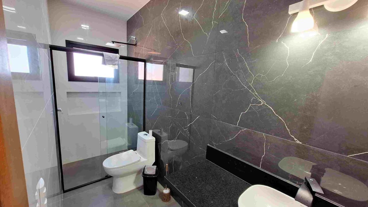 Construtora em Garopaba: Casa com 3 suítes!