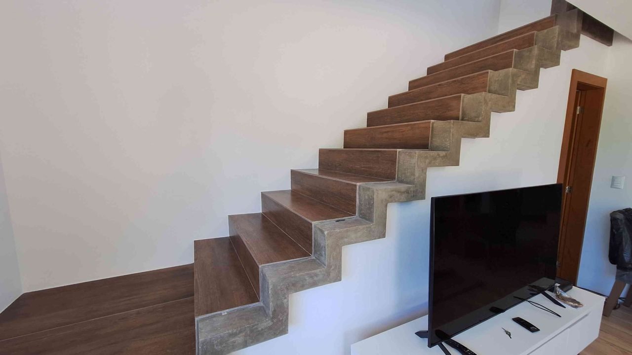 Construtora em Garopaba: Casa com 3 suítes!