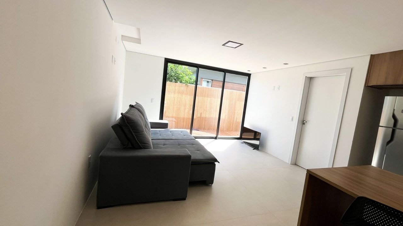 Casa à venda em Garopaba – Com piscina e perto do mar!