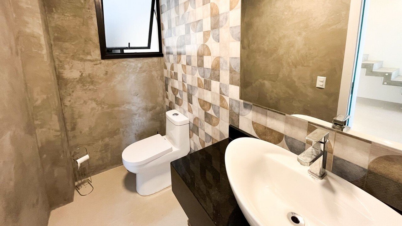 Casa à venda em Garopaba – Com piscina e perto do mar!