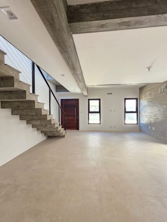 Casa à venda em condomínio fechado – Garopaba SC