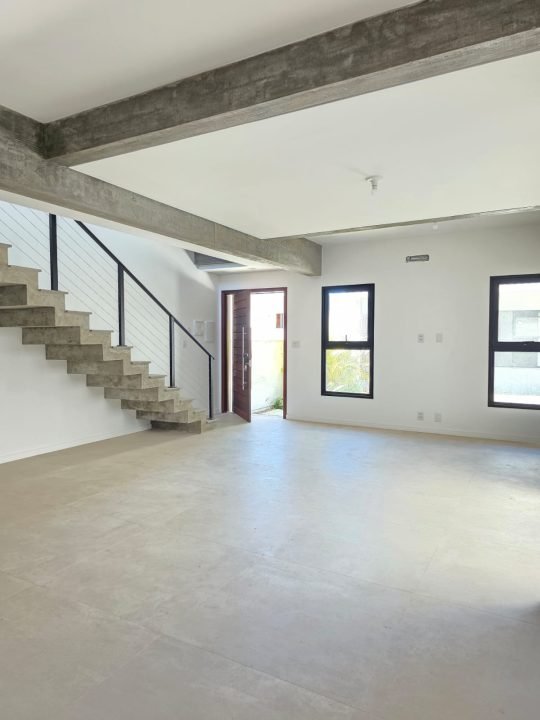 Casa à venda em condomínio fechado – Garopaba SC