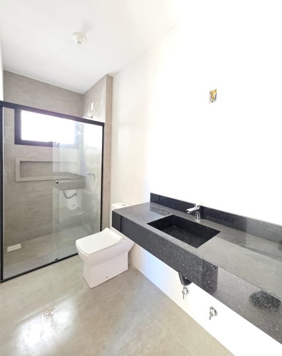 Casa à venda em condomínio fechado – Garopaba SC