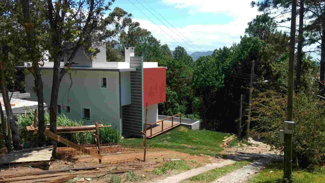 Construtora em Garopaba: Casa na Praia do Silveira