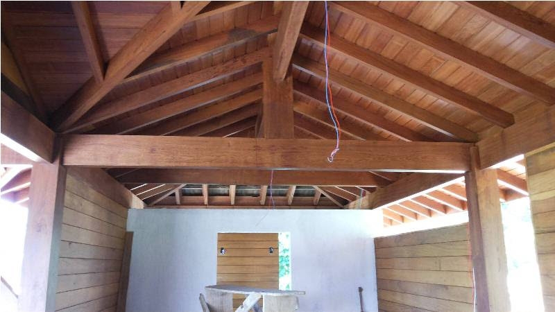 Construtora em Garopaba: Casa de madeira nobre Construtora em Garopaba: Casa de madeira nobre