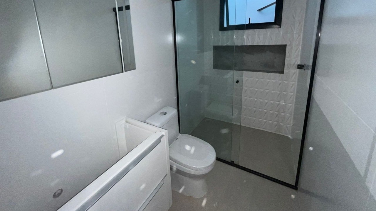 Casa à venda em Garopaba – Com piscina e perto do mar!