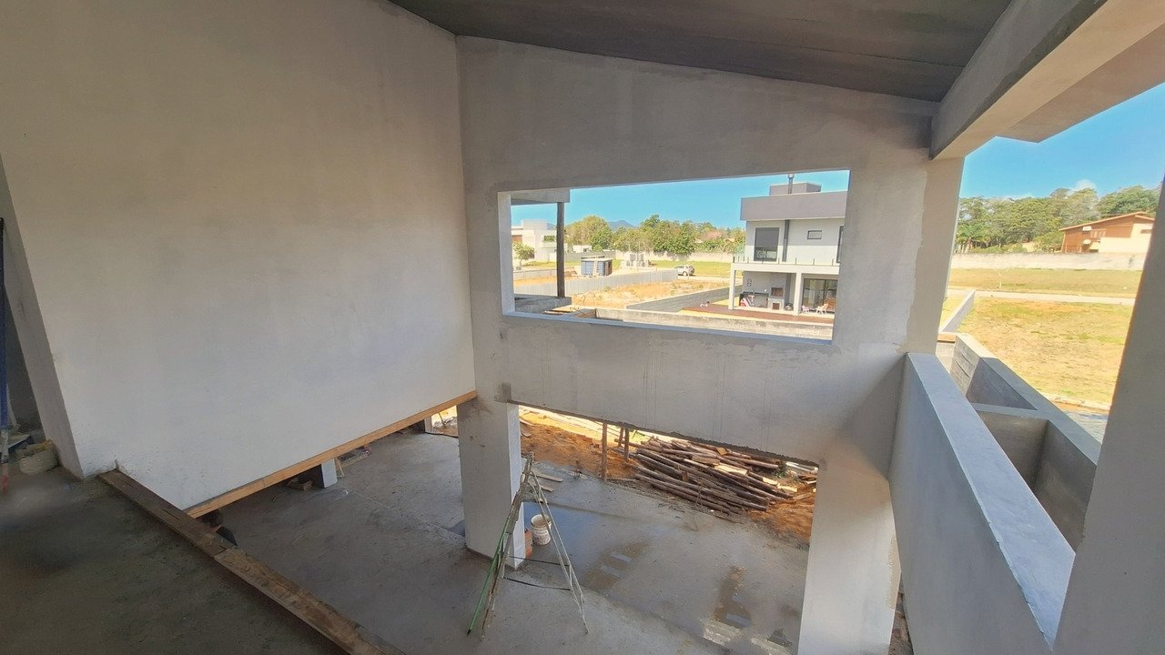 Construtora em Garopaba: Casa aconchegante e moderna