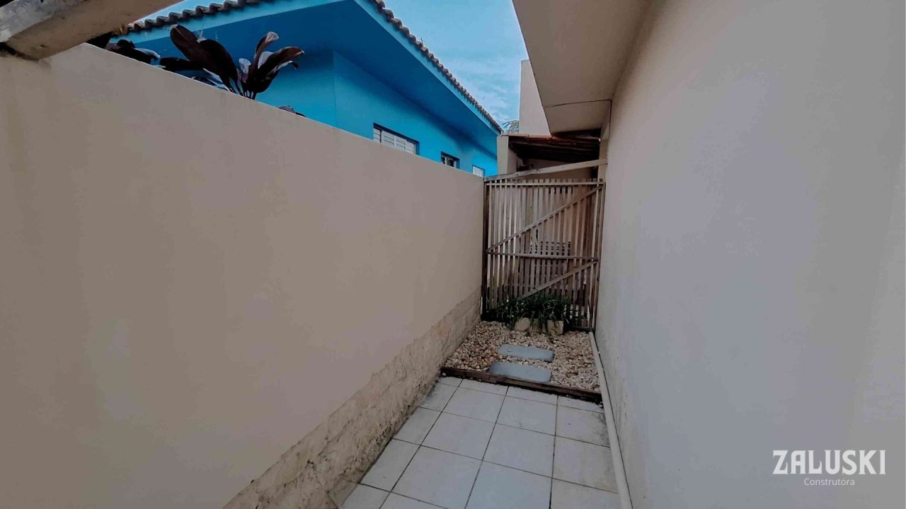 Casas á venda no Centro de Garopaba – SC Casas á venda no Centro de Garopaba – SC