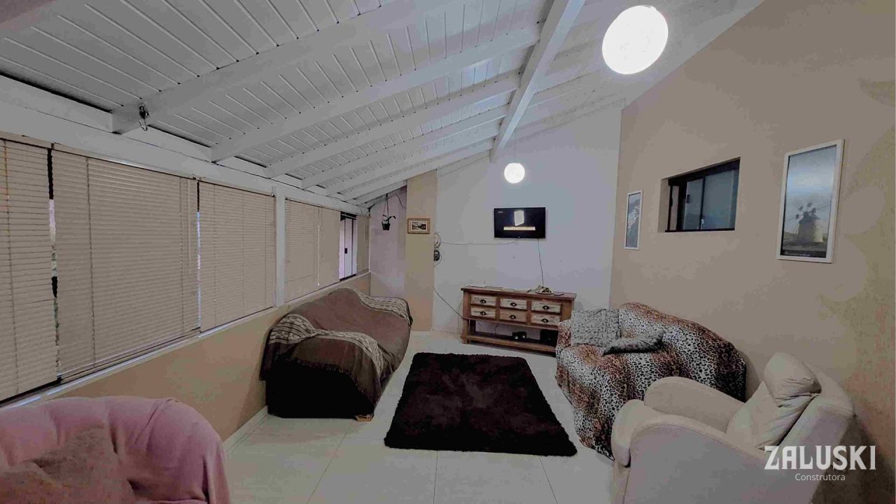 Casas á venda no Centro de Garopaba – SC Casas á venda no Centro de Garopaba – SC