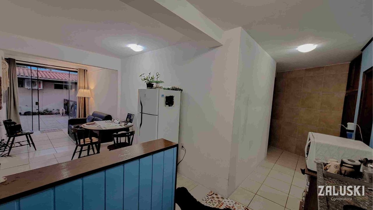 Casas á venda no Centro de Garopaba – SC Casas á venda no Centro de Garopaba – SC