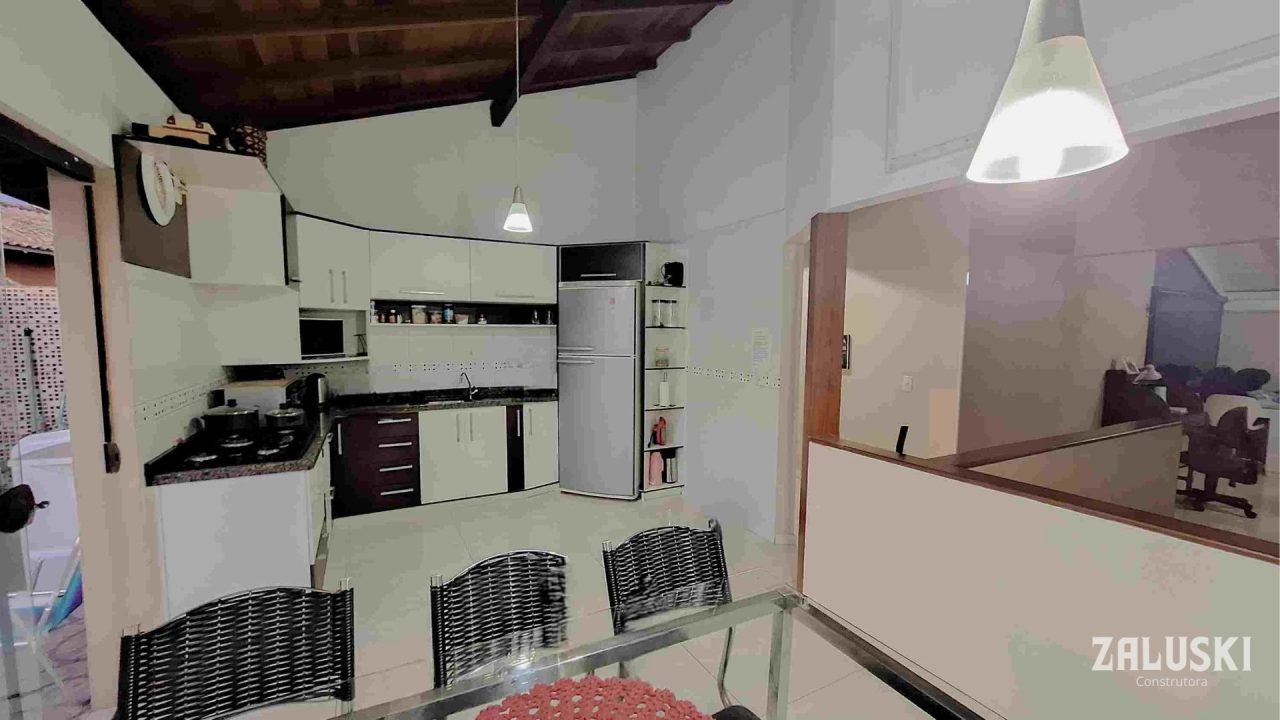 Casas á venda no Centro de Garopaba – SC Casas á venda no Centro de Garopaba – SC