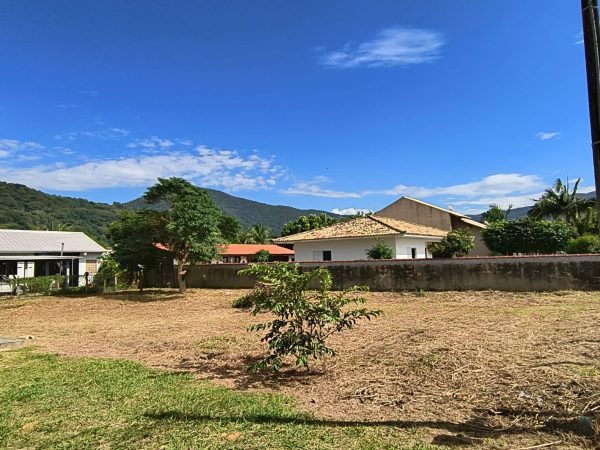 Terreno à Venda no Bairro Encantada Garopaba SC