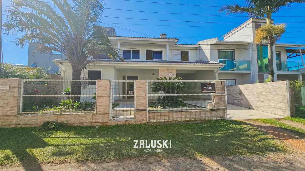 Casa com 5 quartos para Aluguel de Temporada – Garopaba SC