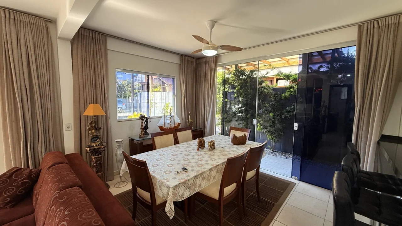 Casa 3 Quartos  à venda no Ambrósio, Garopaba