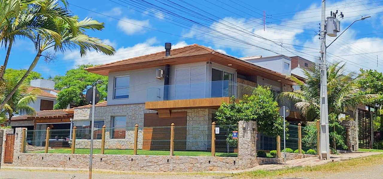 Obra de Alto Padrão em Garopaba – Zaluski Construtora