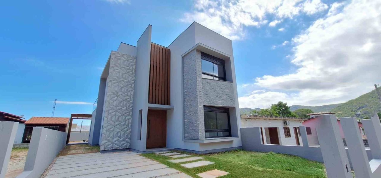 Casa de Alto Padrão à venda – Siriú, Garopaba – SC Casa de Alto Padrão à venda – Siriú, Garopaba – SC